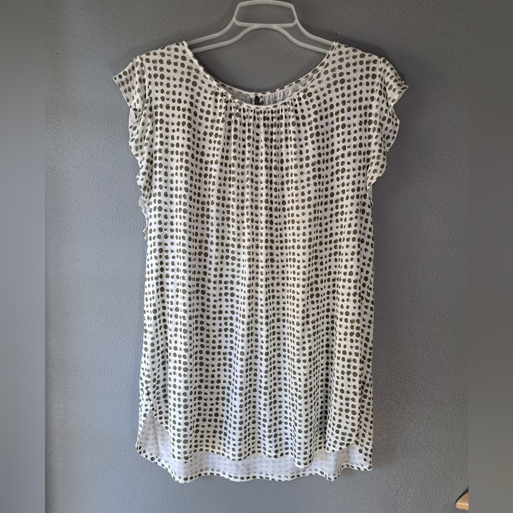 LOFT Outlet - Cream and Olive Knit Cap Sleeve Top, Size Large